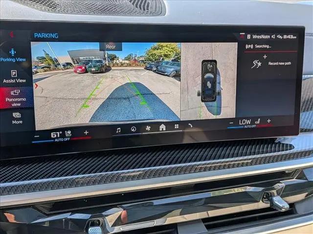 2025 BMW X7 M60i