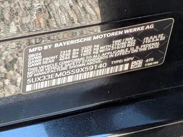 2025 BMW X7 M60i