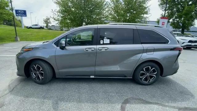 2026 Toyota Sienna Platinum