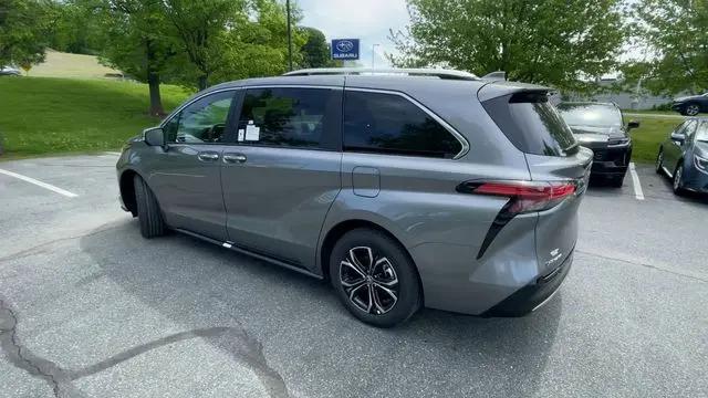 2026 Toyota Sienna Platinum