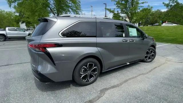 2026 Toyota Sienna Platinum
