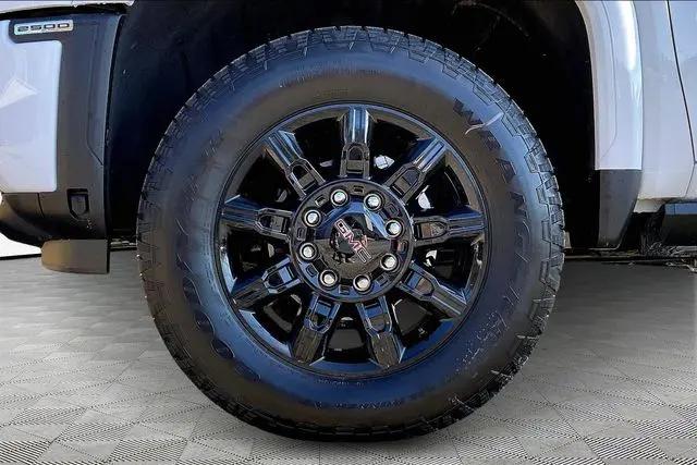 2026 GMC Sierra 2500HD Crew Cab, Standard Bed, AT4, 4WD