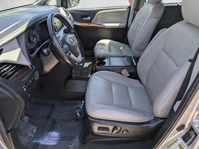 2019 Toyota Sienna Limited Premium 7 Passenger