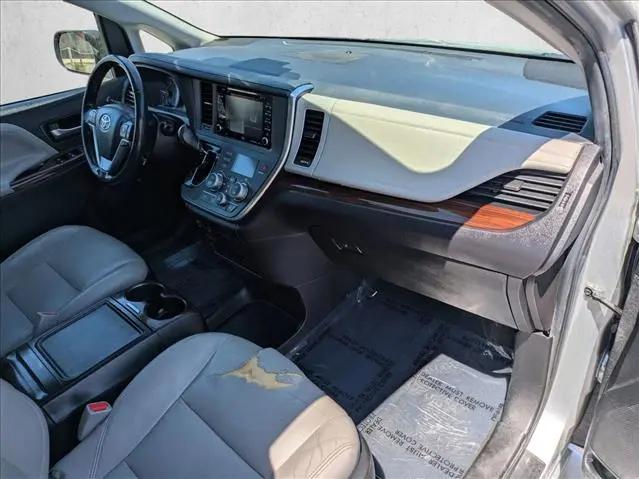 2019 Toyota Sienna Limited Premium 7 Passenger