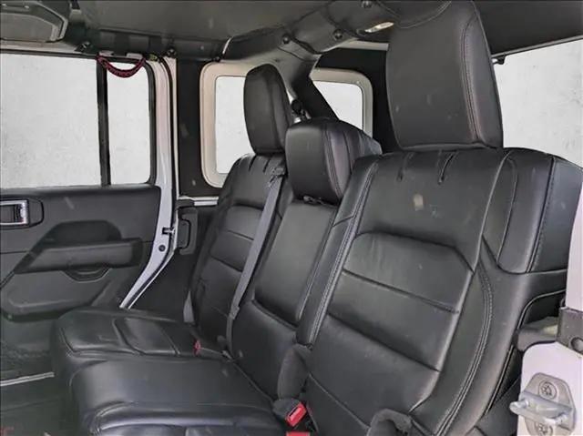 2022 Jeep Wrangler Unlimited Sahara Altitude 4x4