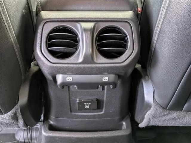 2022 Jeep Wrangler Unlimited Sahara Altitude 4x4