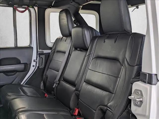 2022 Jeep Wrangler Unlimited Sahara Altitude 4x4