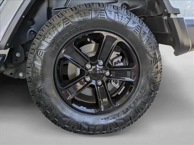 2022 Jeep Wrangler Unlimited Sahara Altitude 4x4
