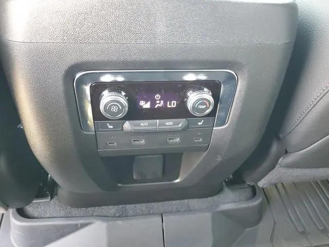 2026 GMC Yukon 4WD Denali