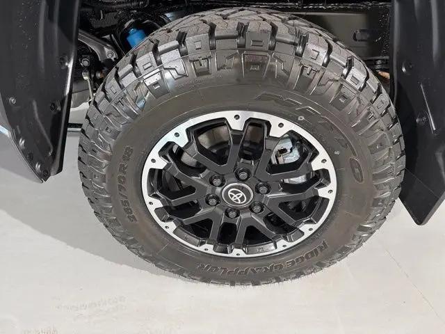 2026 Toyota Tundra SR5 CrewMax 5.5' Bed