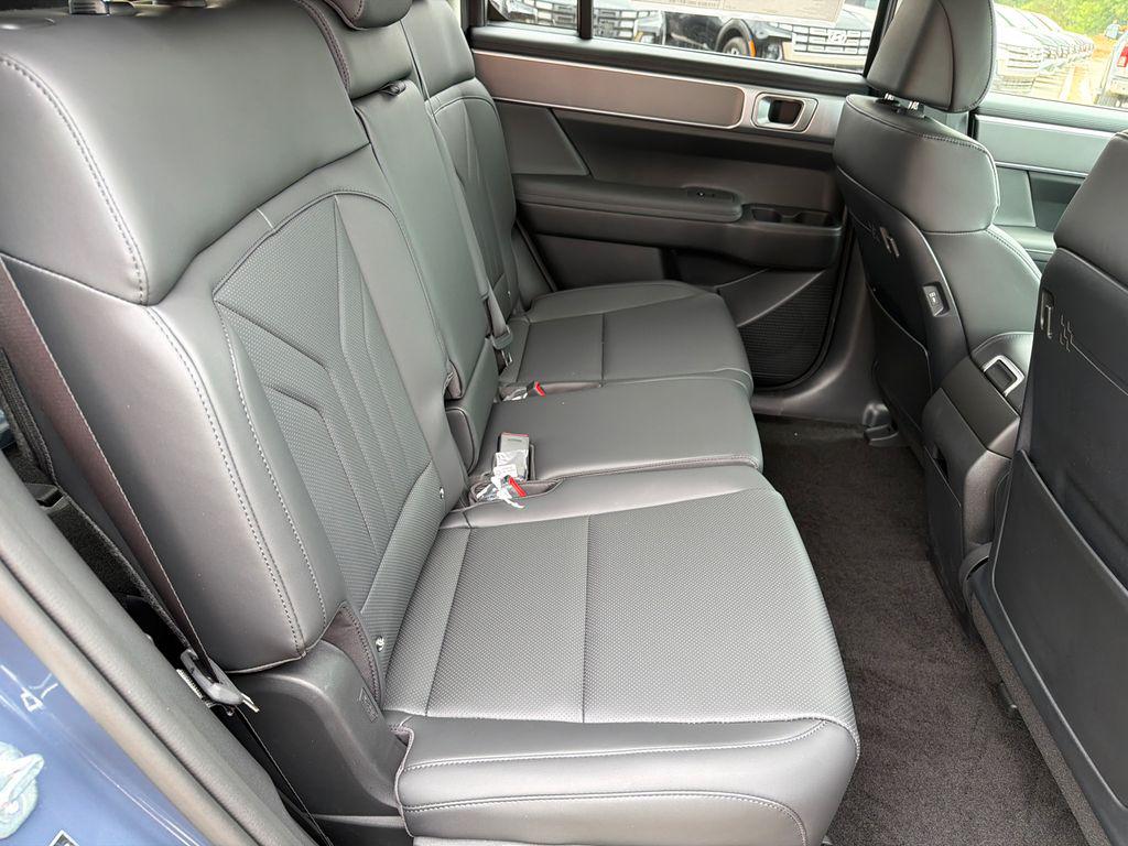 New 2026 Blue HYUNDAI SEL image 16
