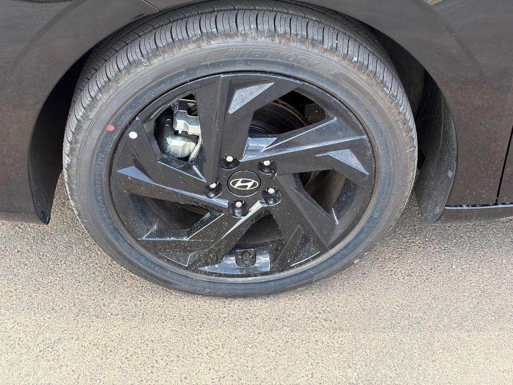 New 2026 Abyss Black HYUNDAI SEL Sport Premium image 12