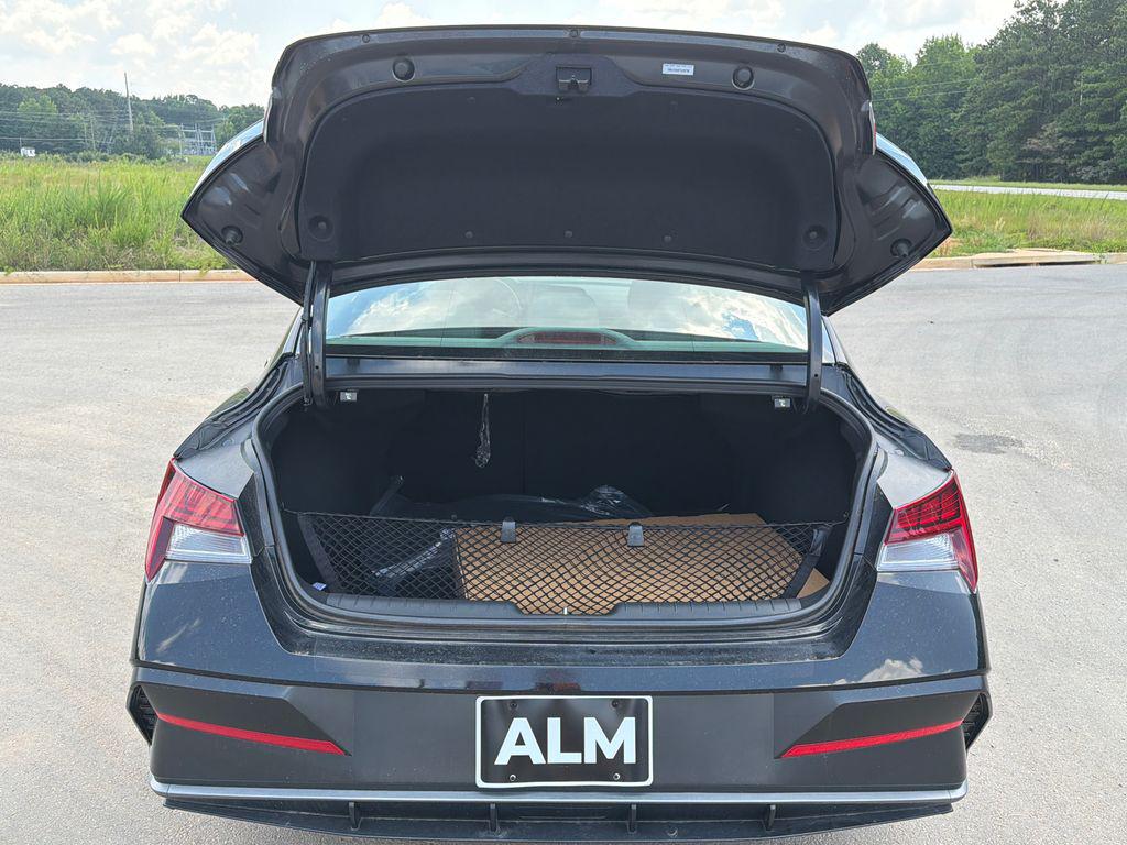 New 2026 Abyss Black HYUNDAI SEL Sport Premium image 19