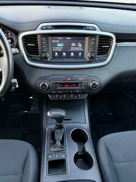 2019 Kia Sorento 2.4L LX