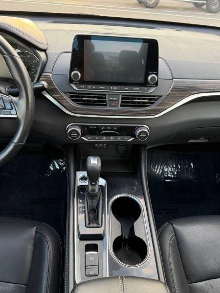 2020 Nissan Altima SL FWD