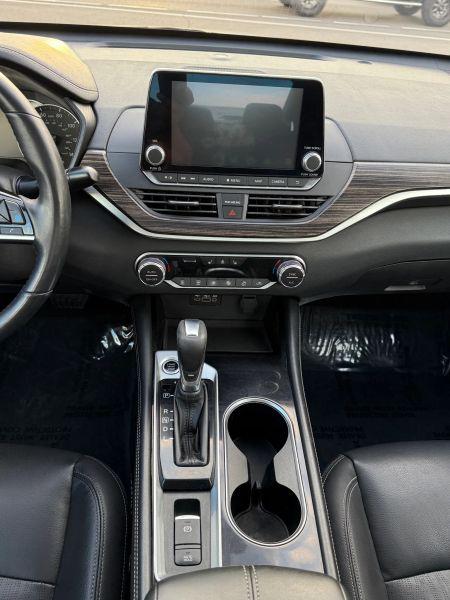 2020 Nissan Altima SL FWD
