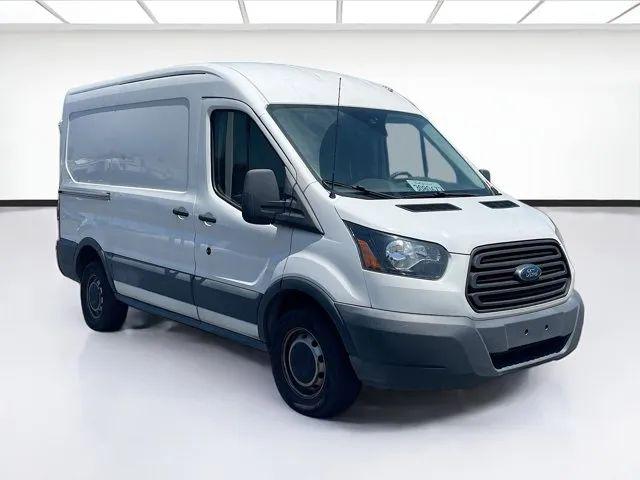 2018 Ford Transit Medium Roof w/Sliding Side Door w/RWB