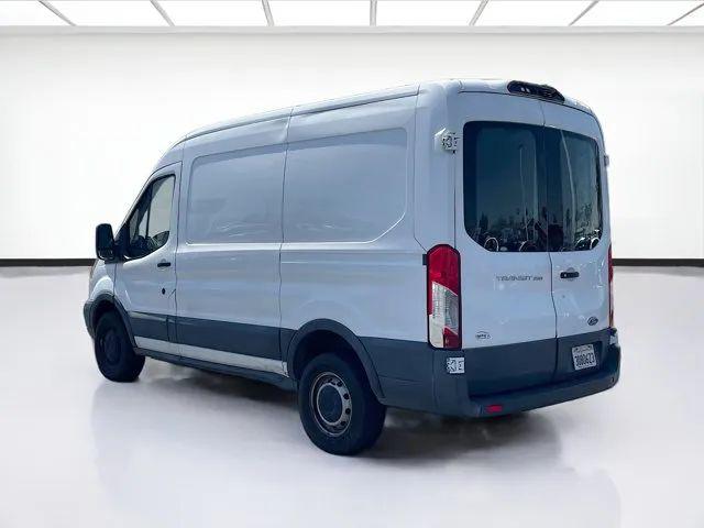 2018 Ford Transit Medium Roof w/Sliding Side Door w/RWB