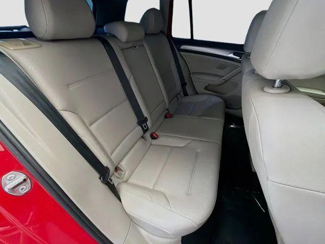 2017 Volkswagen Golf SportWagen TSI SE