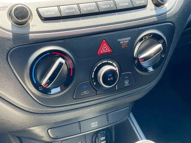 2020 Hyundai Accent SE