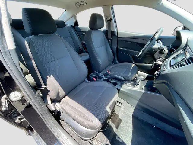 2020 Hyundai Accent SE