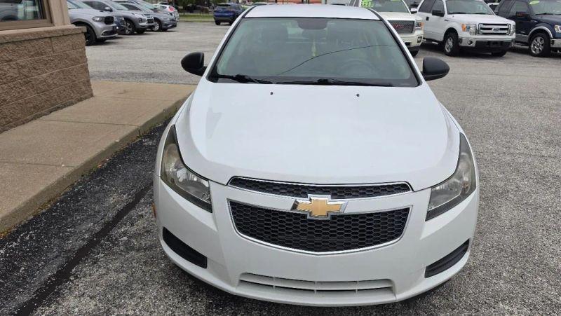 2013 Chevrolet Cruze LS Auto