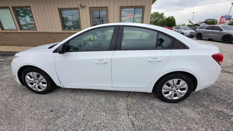 2013 Chevrolet Cruze LS Auto