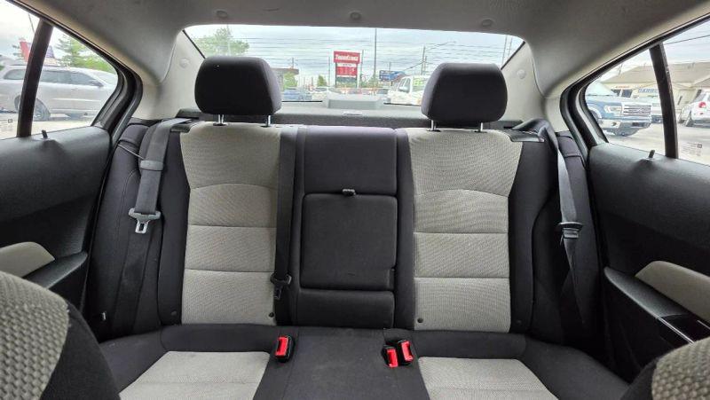 2013 Chevrolet Cruze LS Auto
