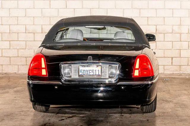 2004 Lincoln Town Car Ultimate