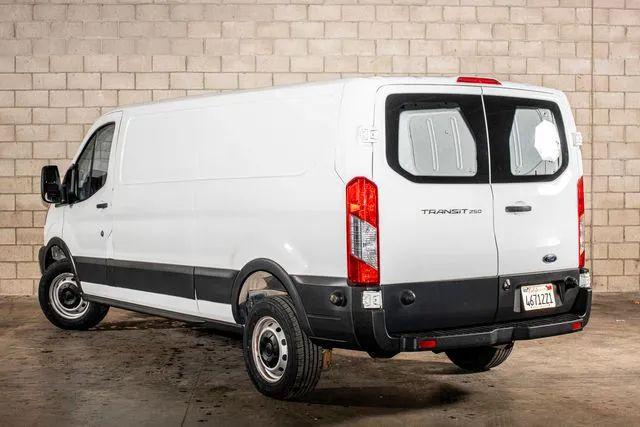 2016 Ford Transit w/60/40 Side Door w/LWB