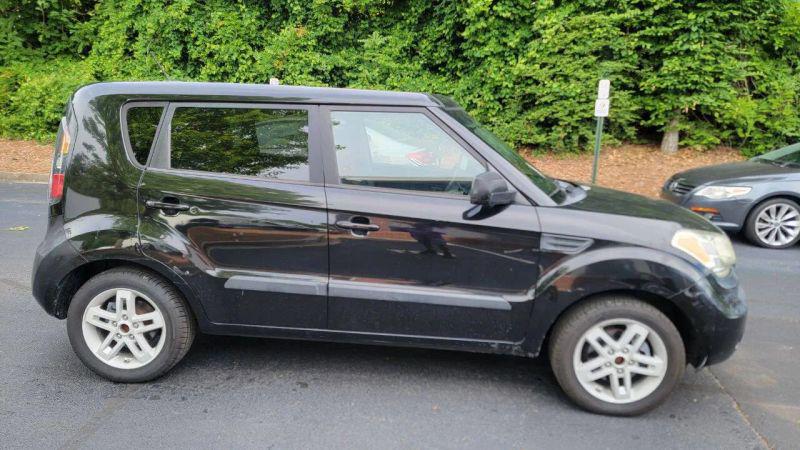 2011 Kia Soul +