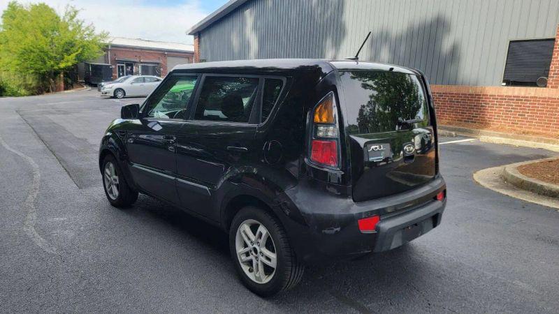 2011 Kia Soul +