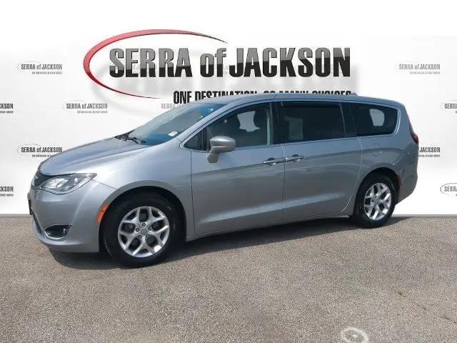 2020 Chrysler Pacifica Touring