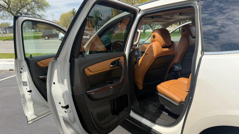 2014 Chevrolet Traverse LTZ