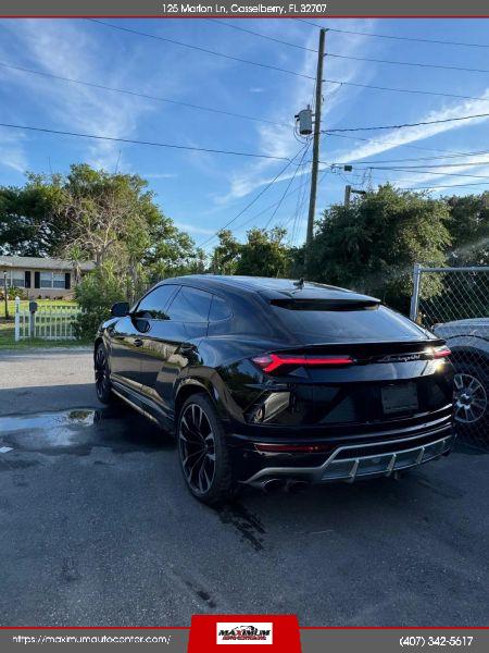 2019 Lamborghini Urus Base