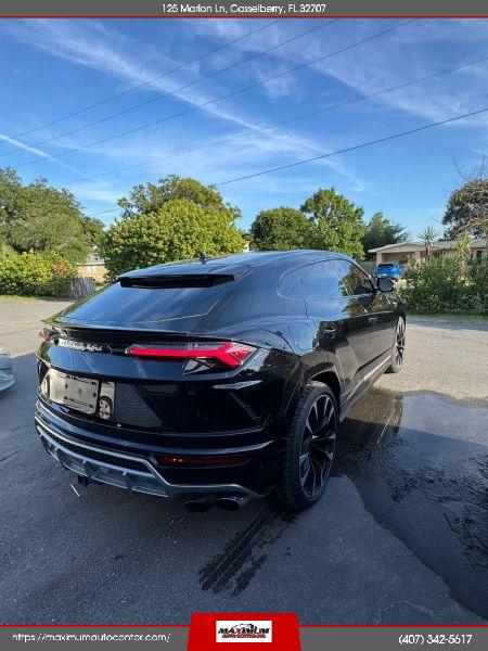 2019 Lamborghini Urus Base