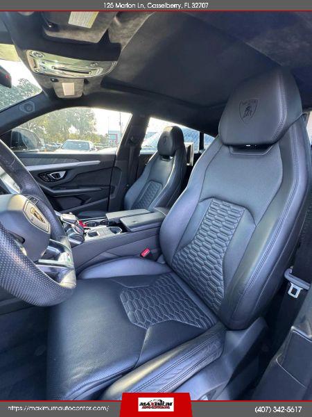 2019 Lamborghini Urus Base