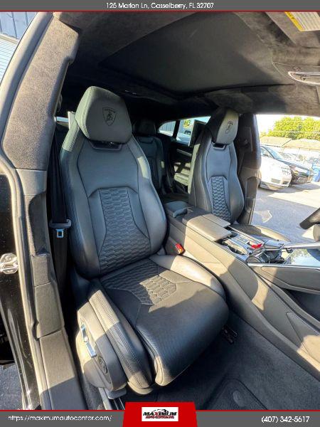 2019 Lamborghini Urus Base