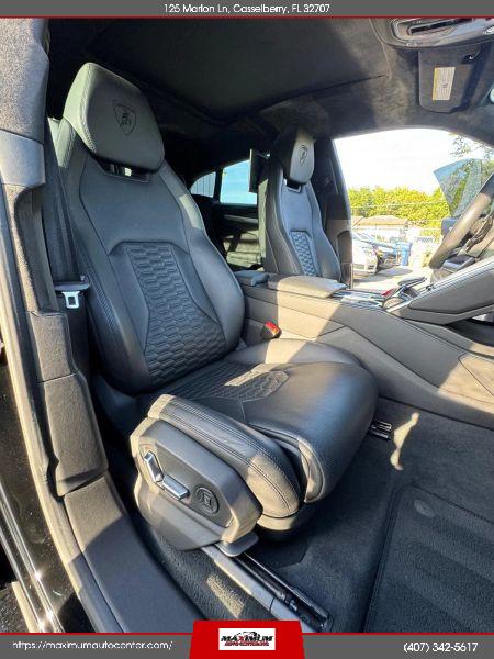 2019 Lamborghini Urus Base