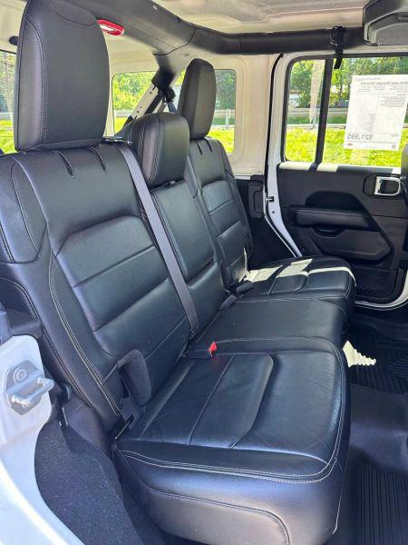 2018 Jeep Wrangler Unlimited Sahara 4x4