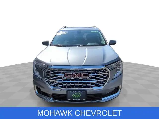 2023 GMC Terrain AWD Denali