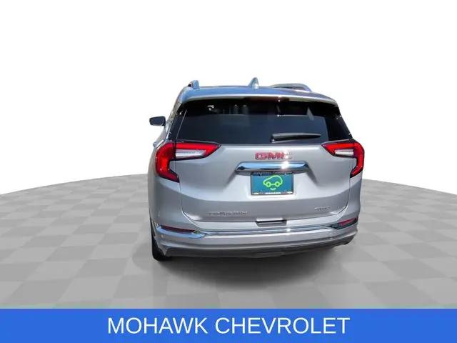 2023 GMC Terrain AWD Denali