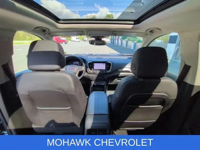 2023 GMC Terrain AWD Denali