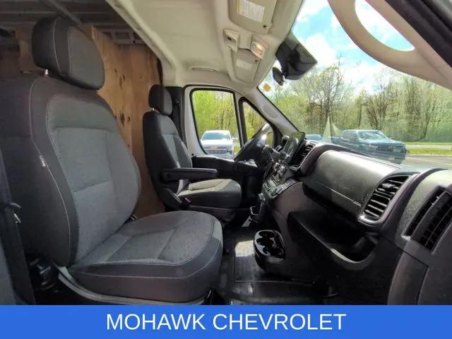 2024 Ram ProMaster Cargo Van SLT High Roof 136" WB