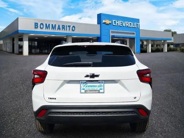 2026 Chevrolet Trax FWD LT