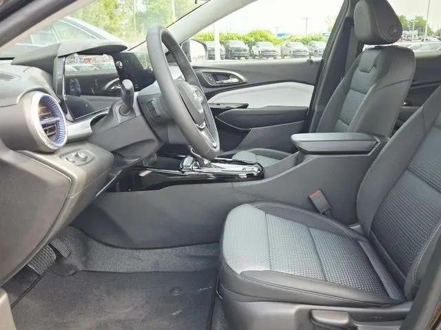 2026 Chevrolet Trax FWD LT