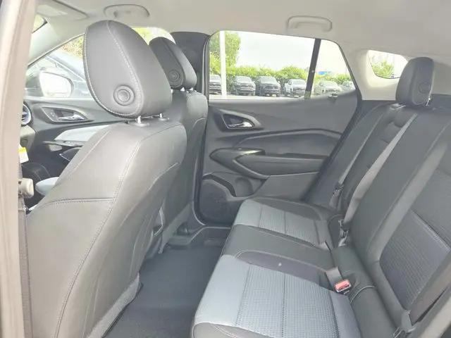 2026 Chevrolet Trax FWD LT