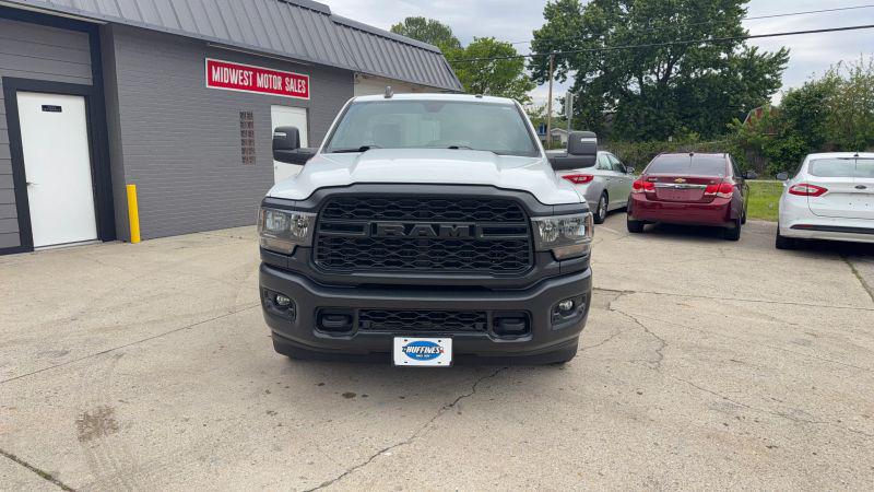 2024 Ram 2500 Tradesman Regular Cab 4x2 8' Box
