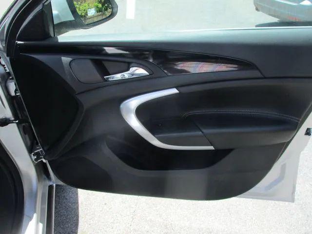 2012 Buick Regal Premium 1