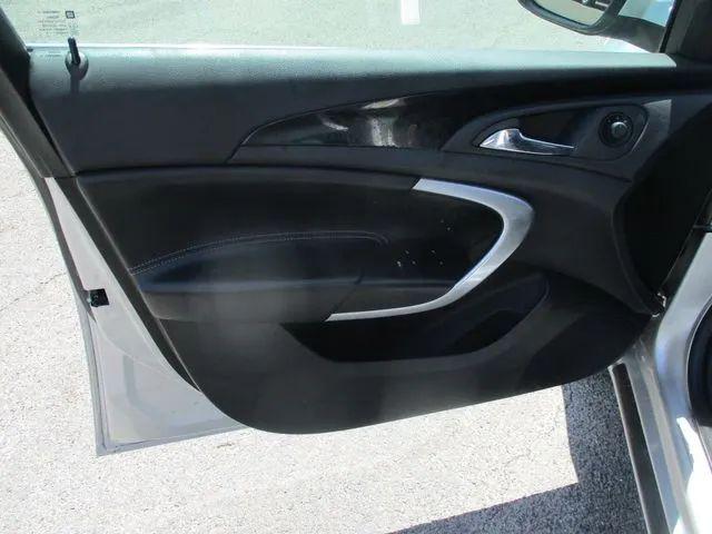 2012 Buick Regal Premium 1